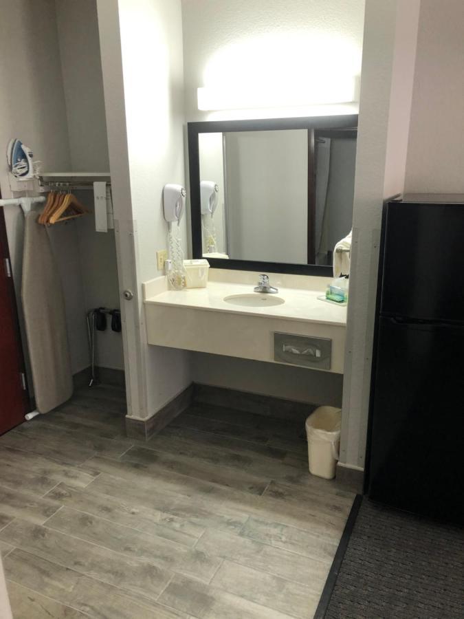 הובס Lea County Inn מראה חיצוני תמונה